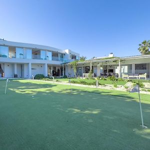 Peach On Beach Boutique Guesthouse